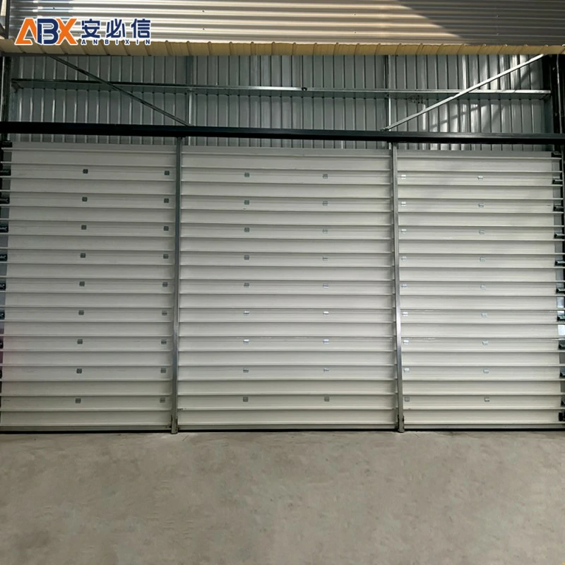 白山分段式提升门